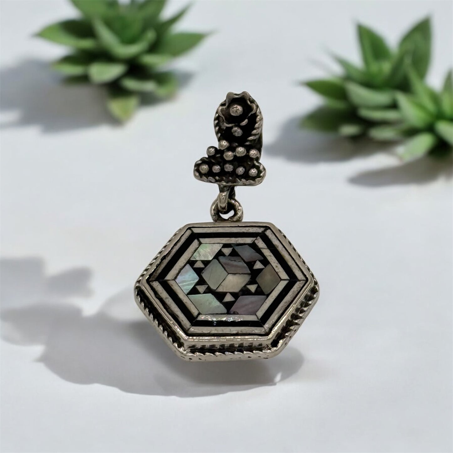 925 Sterling silver,inlaid with mother of pearl