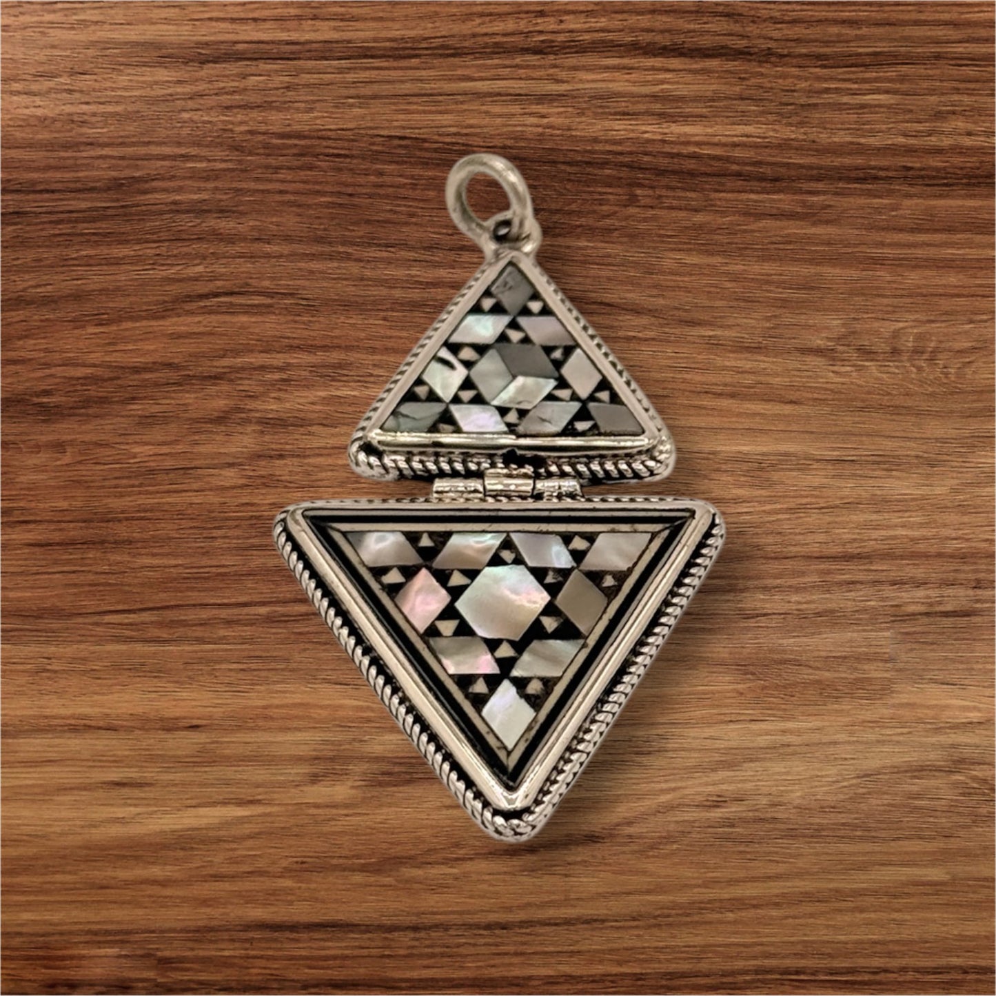 Hand made 925 sterling silver inlaid with mother of pearl