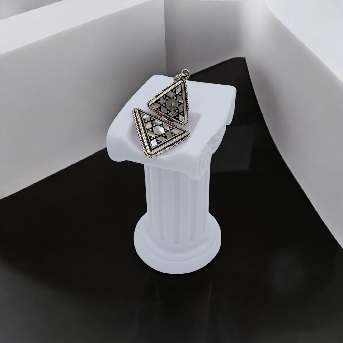 Hand made 925 sterling silver inlaid with mother of pearl