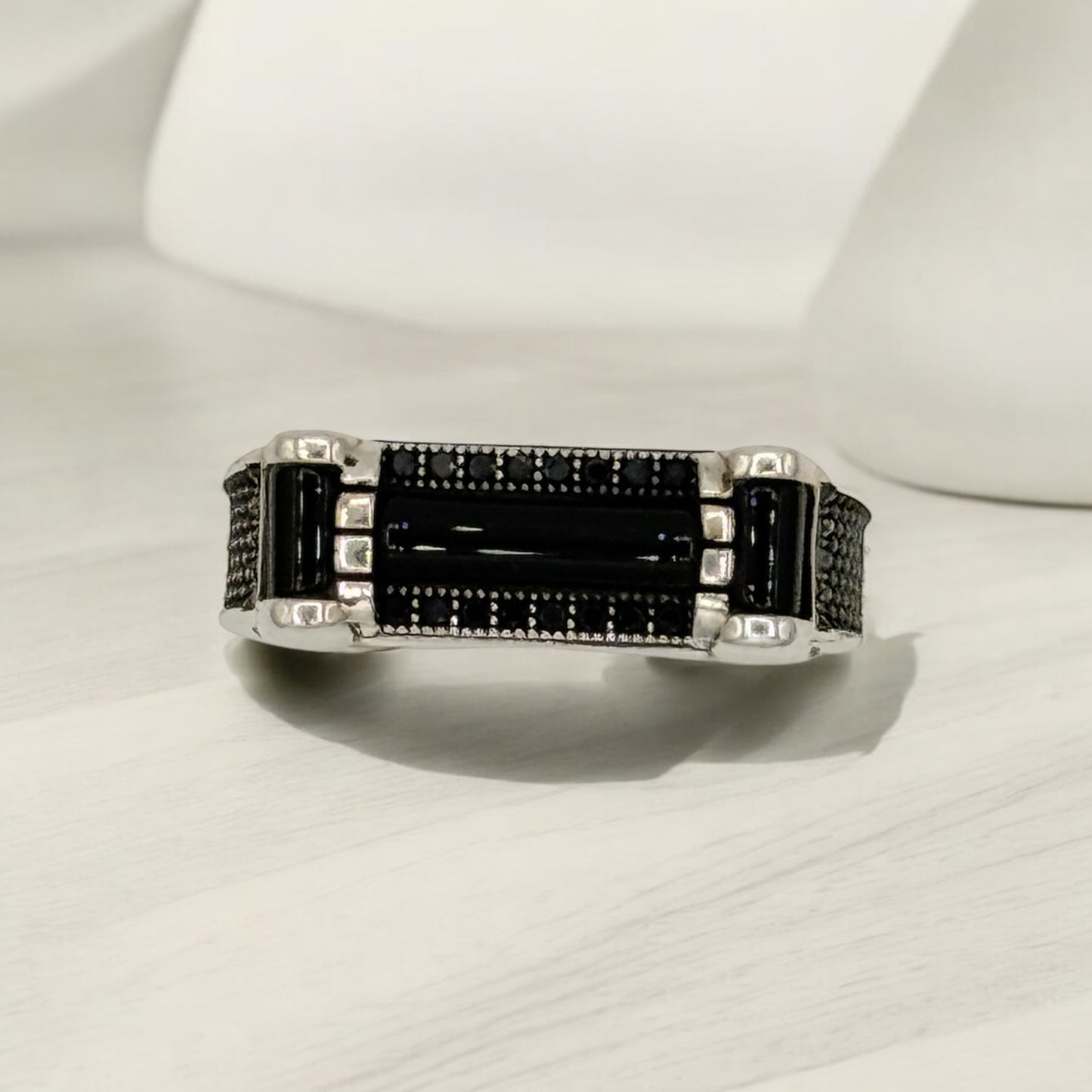 925 Sterling silver inlaid with Black onyx stone