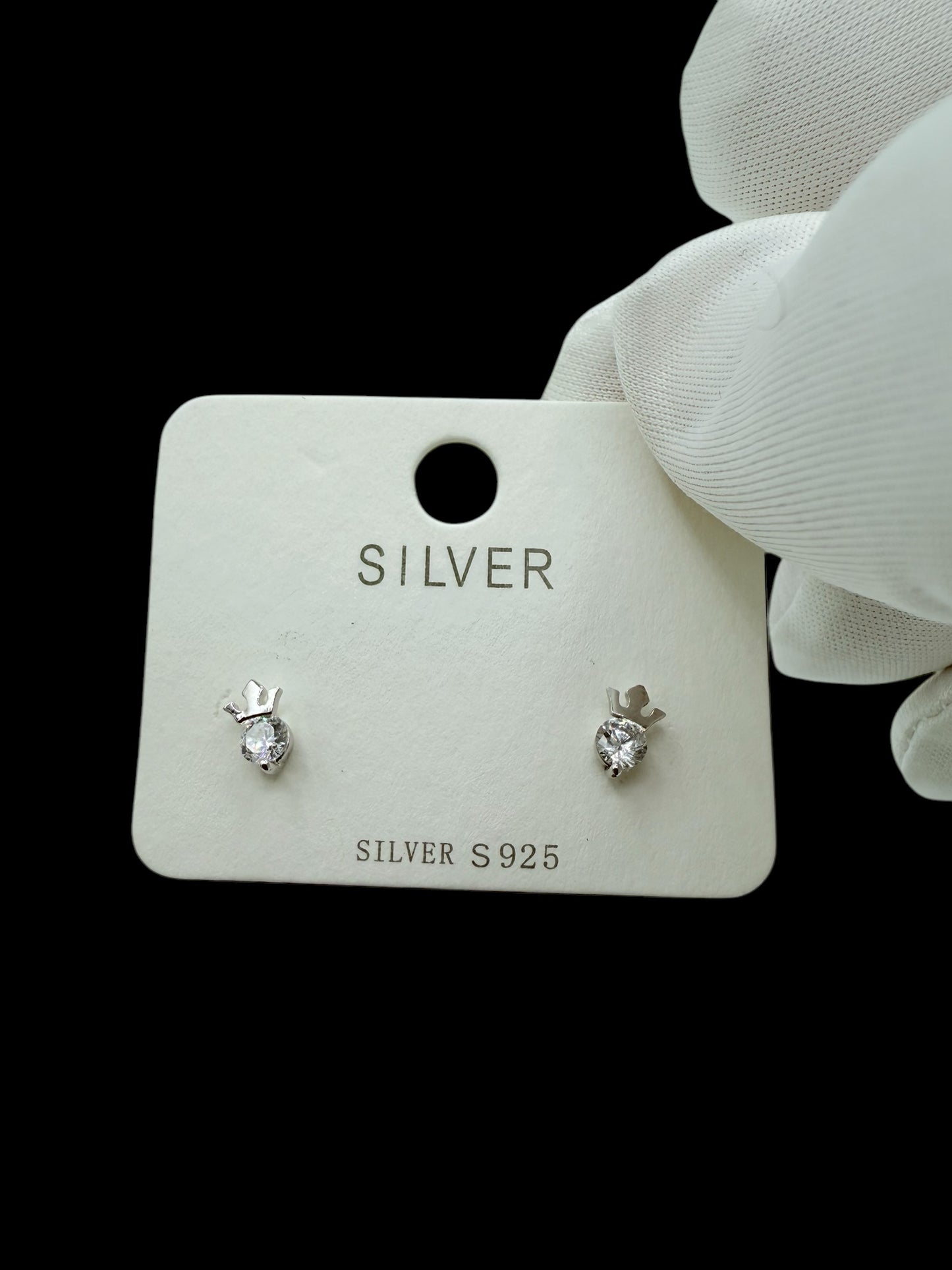 925 Sterling silver earrings inlaid with cubic zirconia