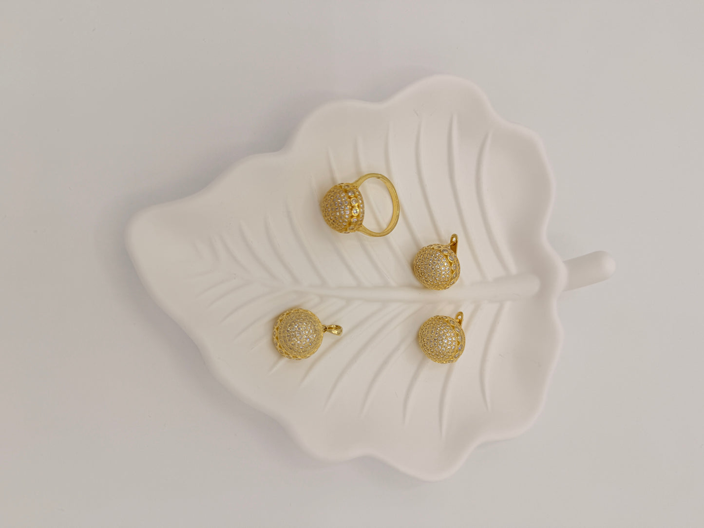 925 Sterling silver with 18k gold plated