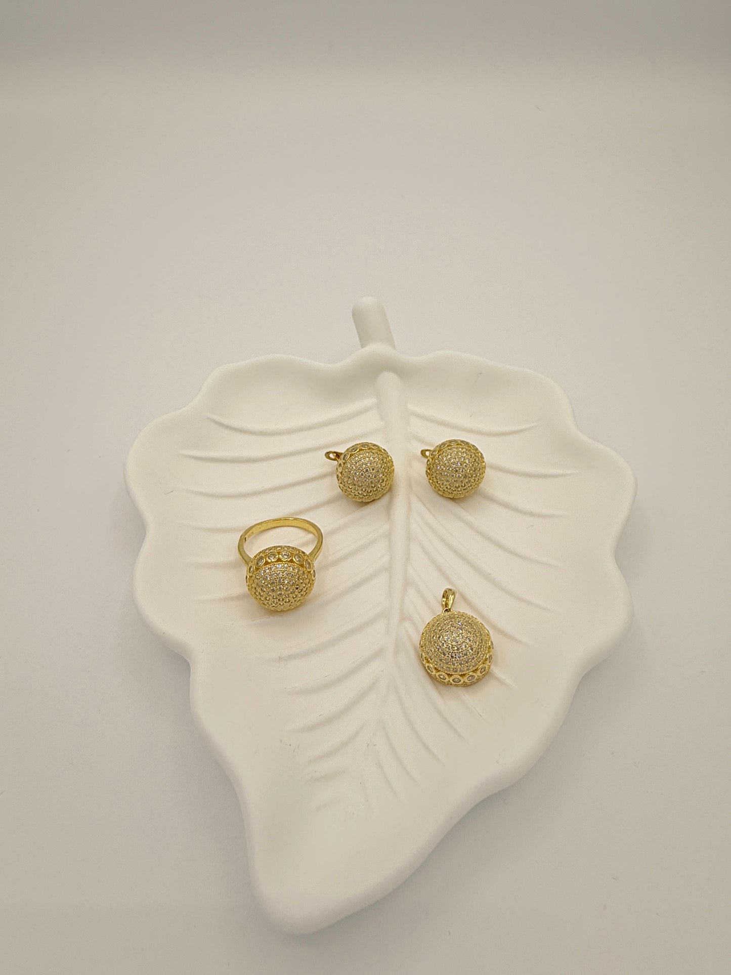 925 Sterling silver with 18k gold plated
